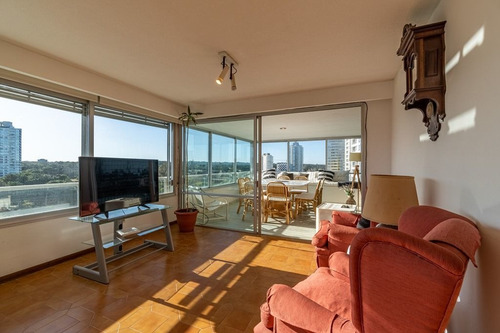 Imagen 2 de 21 de Apartamento 3 Dormitorios En Playa Brava, Punta Del Este - Tiburon 1