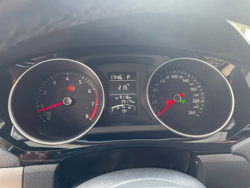Imagen 2 de 11 de Volkswagen Jetta Sportline Tip 2018