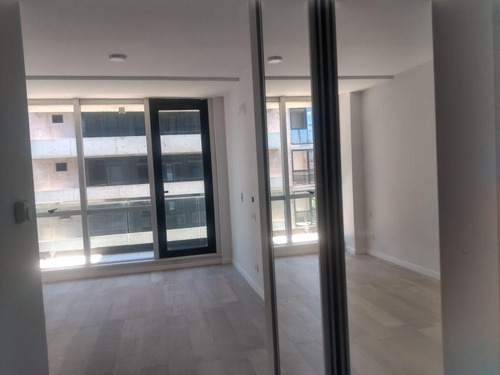 Imagen 9 de 19 de Departamento En Venta De 2 Ambientes En Puerto Madero