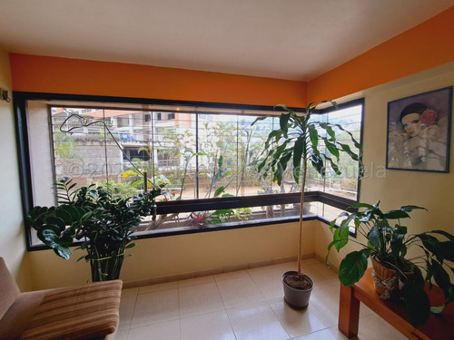 Amplio Y Bien Conservado Apartamento En Venta  - Lomas Del Avila -  84 Mts2 - Iyr 