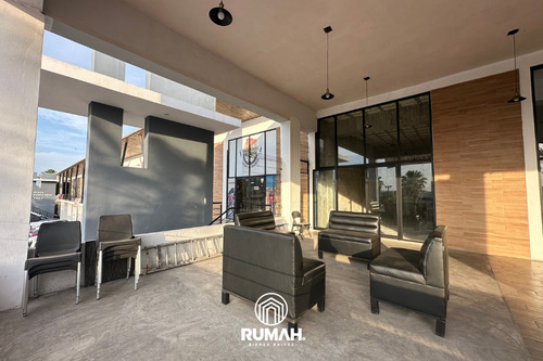 Local En 2do Piso En Real Pacifico Con Terraza