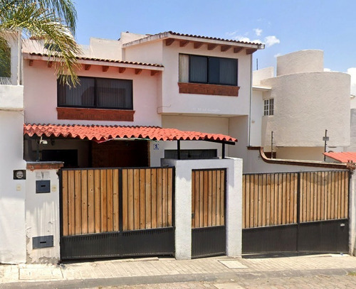 Casa En Excelente Estado De Conservación Y Ubicación Arf