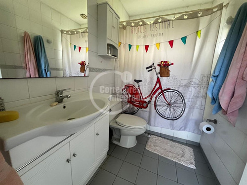 Casa En Venta De 6 Dorm. En Santo Domingo