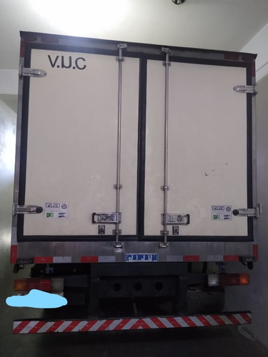 Acello 815 Branco Com Baú Refrigerado 2014 Baixissimo Km