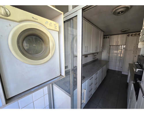 Departamento Frente A Plaza Las Lilas