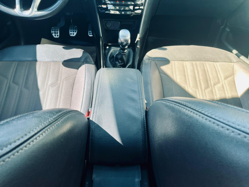 Peugeot 2008 1.6 Thp Sport