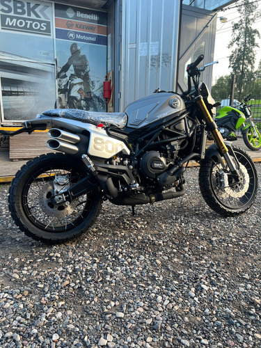 Benelli Leoncino 800 Trail