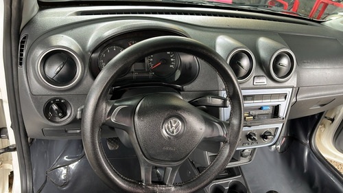 Volkswagen Saveiro 1.6 Robust Cab. Simples Total Flex 2p