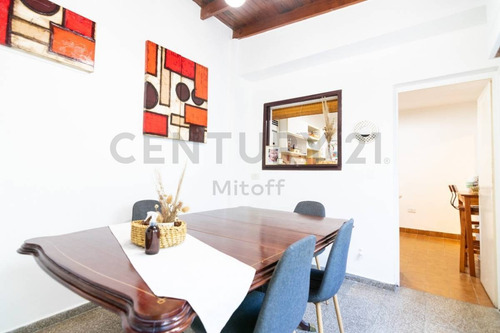 Imagen 9 de 19 de Departamento En Venta De 2 Dormtorios Con Patio En La Plata