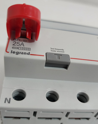 Porta Candado Para Dx3 Interruptor O Diferencial Ref 406303