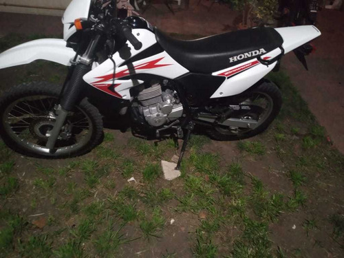 Permuto Por Auto Honda Xr Tornado 250