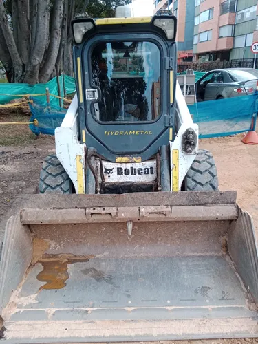 Vendo 2 Bobcat Con Martillos Y Un Brazo Excavador