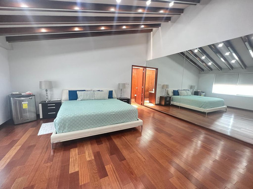Casa En Venta En Lomas De Angelópolis Cluster 999 Cuarto De Servicio