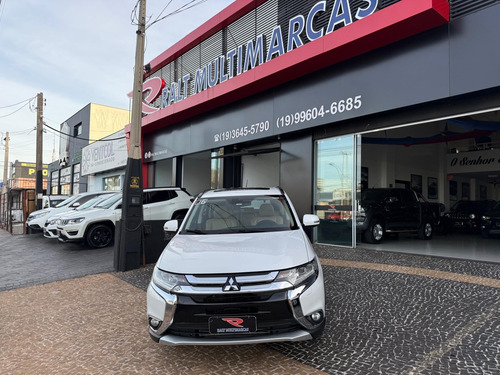Mitsubishi Outlander 2.2 MIVEC DI-D DIESEL HPE-S AWD AUTOMÁTICO
