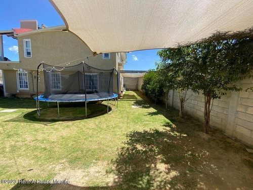 Casa En Venta En Otzolotepec ,villa Cuauhtemoc Gis24-1408