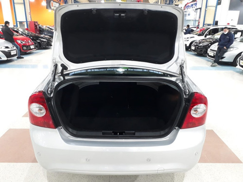 Imagem 15 de 20 de Ford Focus 2.0 Titanium Sedan 16v 2012