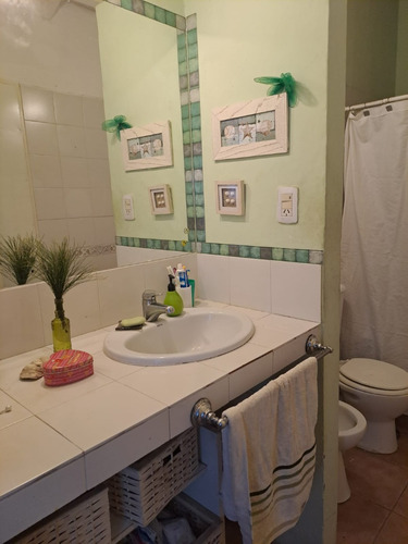 Hermosa Casa En Venta En Barrio Yei Pora