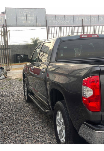 Imagen 7 de 13 de Toyota Tundra 2016 5.7 Limited 4x4 At