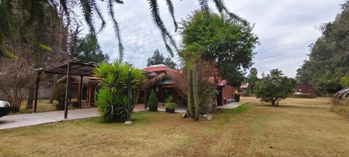 Invierte En Una Parcela Con Dos Casas Y Piscina En Requinoa