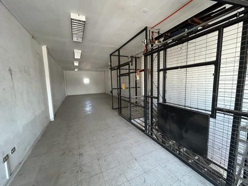 Excelente Local Comercial San Pablo Con Montacarga