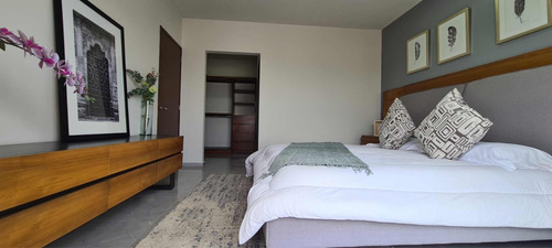Espectacular Residencia $3,3,00,000 Ubicado En Pachuca