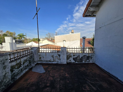 Casa 4 Ambientes En Venta En Temperley Jardín