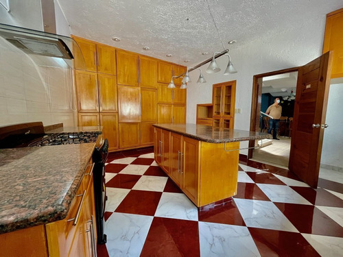 Imagen 18 de 30 de En El Vergel, Gran Casa En Venta