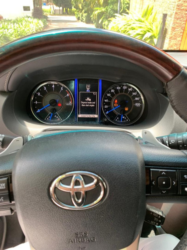Imagen 10 de 18 de Toyota Fortuner 2018