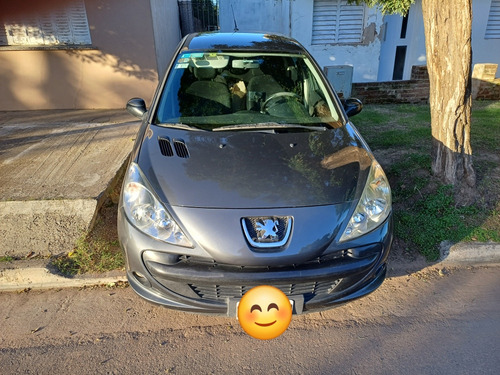 Peugeot 207 1.4 Sedan Xs