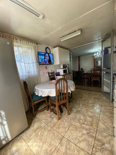 Oportunidad! Amplio Sitio Con 2 Casas, Próximo A Recabarren.