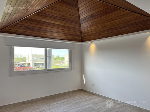Imagen 18 de 30 de Casa De Espectacular Calidad De Construcción - 4 Dorms - San Matias (con Gas Natural)