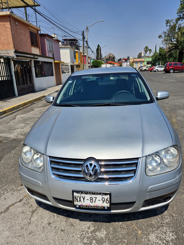 Volkswagen Jetta 2.0 At