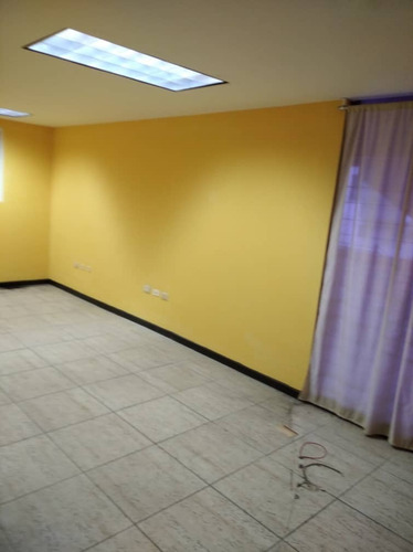 Imagen 5 de 12 de Oficina En Centro Comercial Bayona | Av. Valencia | Naguanagua | Al Lado Del Hospital Metropolitano | Of-fadima1 Marisol 04244923040