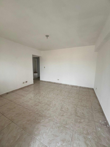 Apartamento En Alquiler Madre Vieja Sur San Cristóbal