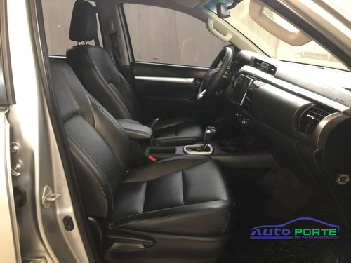 Toyota Hilux HILUX CD SRV 4X2 2.7 FLEX 16V AUT.
