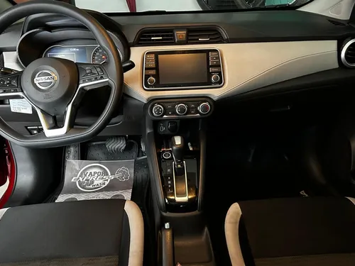 Nissan Versa 1.6 Advance