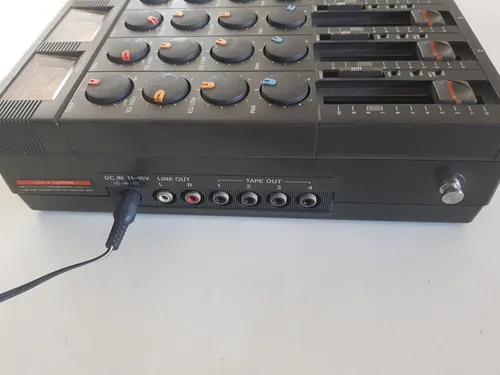 Mesa Tascam Ministudio Play E Gravador Portátil Porta One Mesa Tascam Ministudio Play E Gravador Portátil Porta One