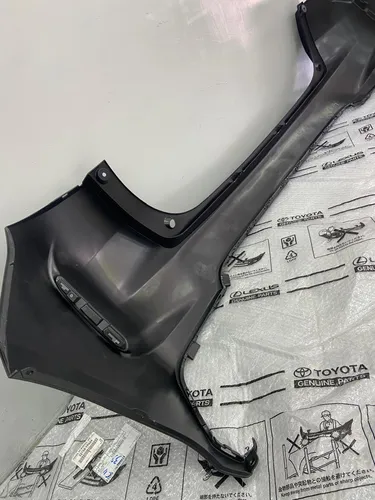 Parachoque Trasero Yaris 2023