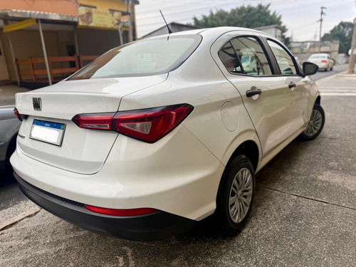 Fiat Cronos 1.0 Flex 4p