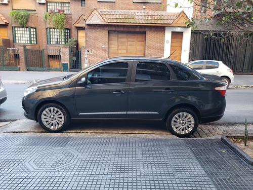 Fiat Grand Siena 1.6 Essence 115cv Pack Seguridad 2014