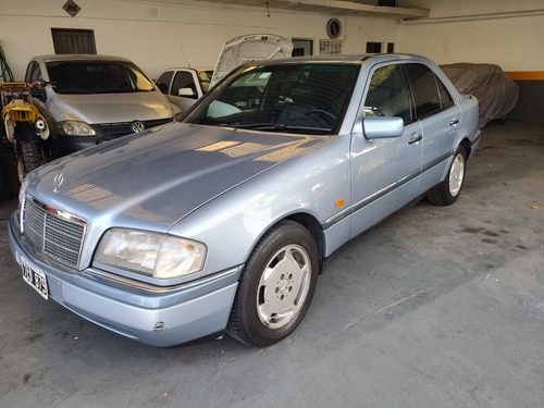 Mercedes-Benz Clase C 2.2 C220 Elegance