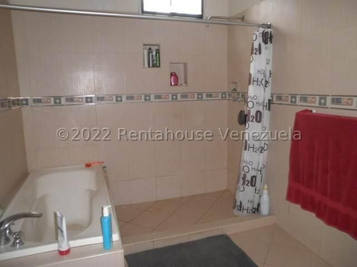 Casa En Venta En Caicaguana, El Hatillo Mls #24-8784
