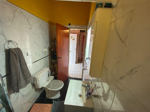 Casa En Venta 3 Dormitorios - Centenario
