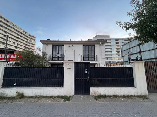 Casa Comercial En Esquina Estrategica