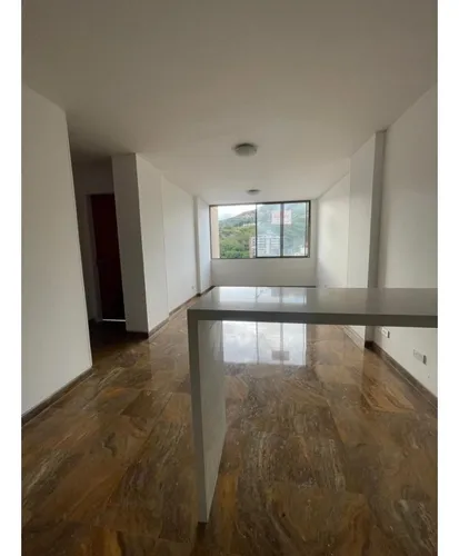 Venta De Aparta Estudio De 35mts2 En Alférez Real, Sur De Cali, 10153.