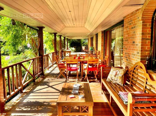 Imagen 9 de 30 de Casa 6 Ambientes En Venta - Las Lomas-jockey