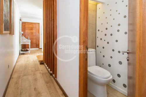 Impecable Casa En Venta, Concón Y Con Un Maravilloso Quincho