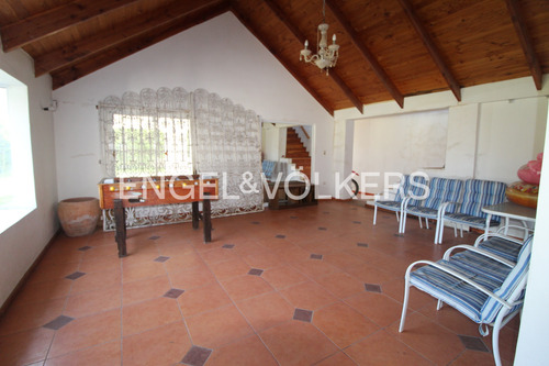 Casa En La Candelaria, Mostazal