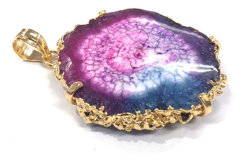 Dije De Placa De Oro Con Rodaja De Cuarzo Nebulosa