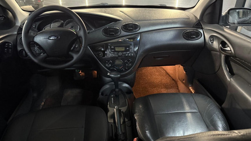 Ford Focus Ghia Sed. 2.0 16V/2.0 16V Flex Aut